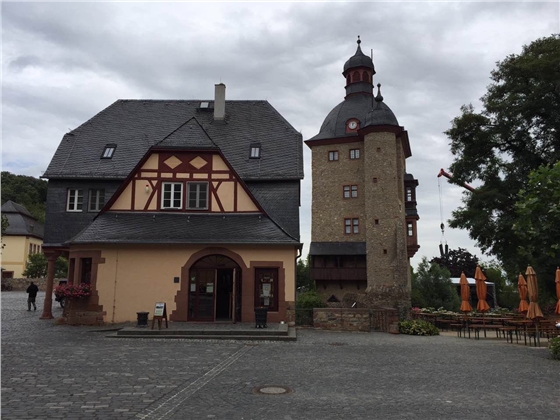 余教授德國鄉村行：雷司令葡萄酒產(chǎn)業(yè)對中國水果產(chǎn)業(yè)有啟示嗎？