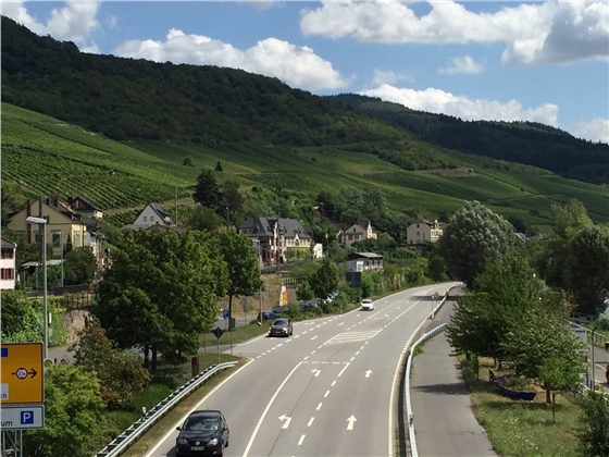 余教授德國鄉村行：浪漫萊茵河自駕游，用手機隨手拍一組系列照片