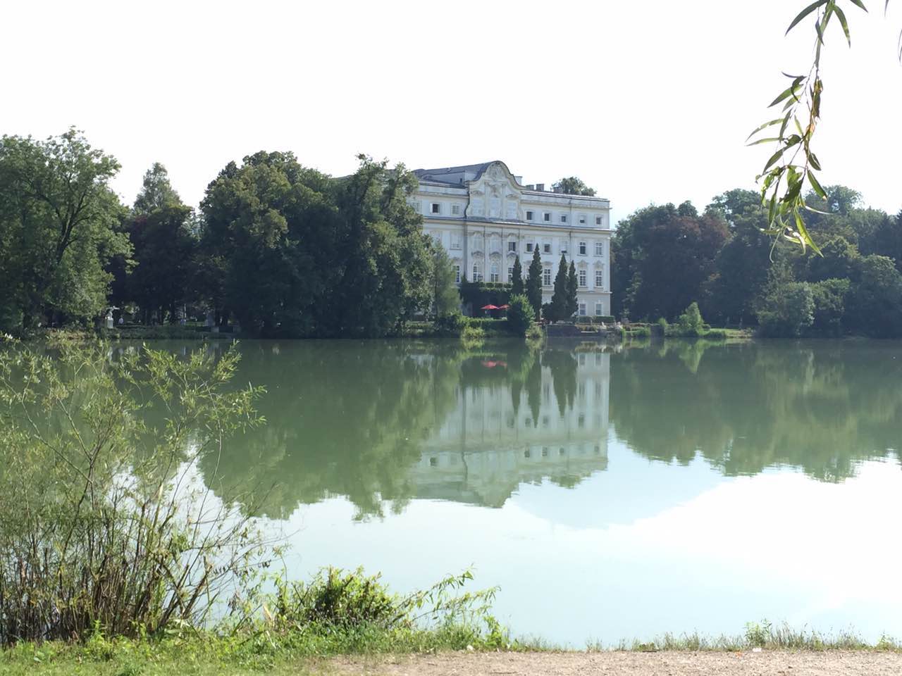 【余教授奧地利鄉村行:音樂(lè )之聲把游客帶到了薩爾斯堡】 【余教授奧地利鄉村行:音樂(lè )之聲把游客帶到了薩爾斯堡】