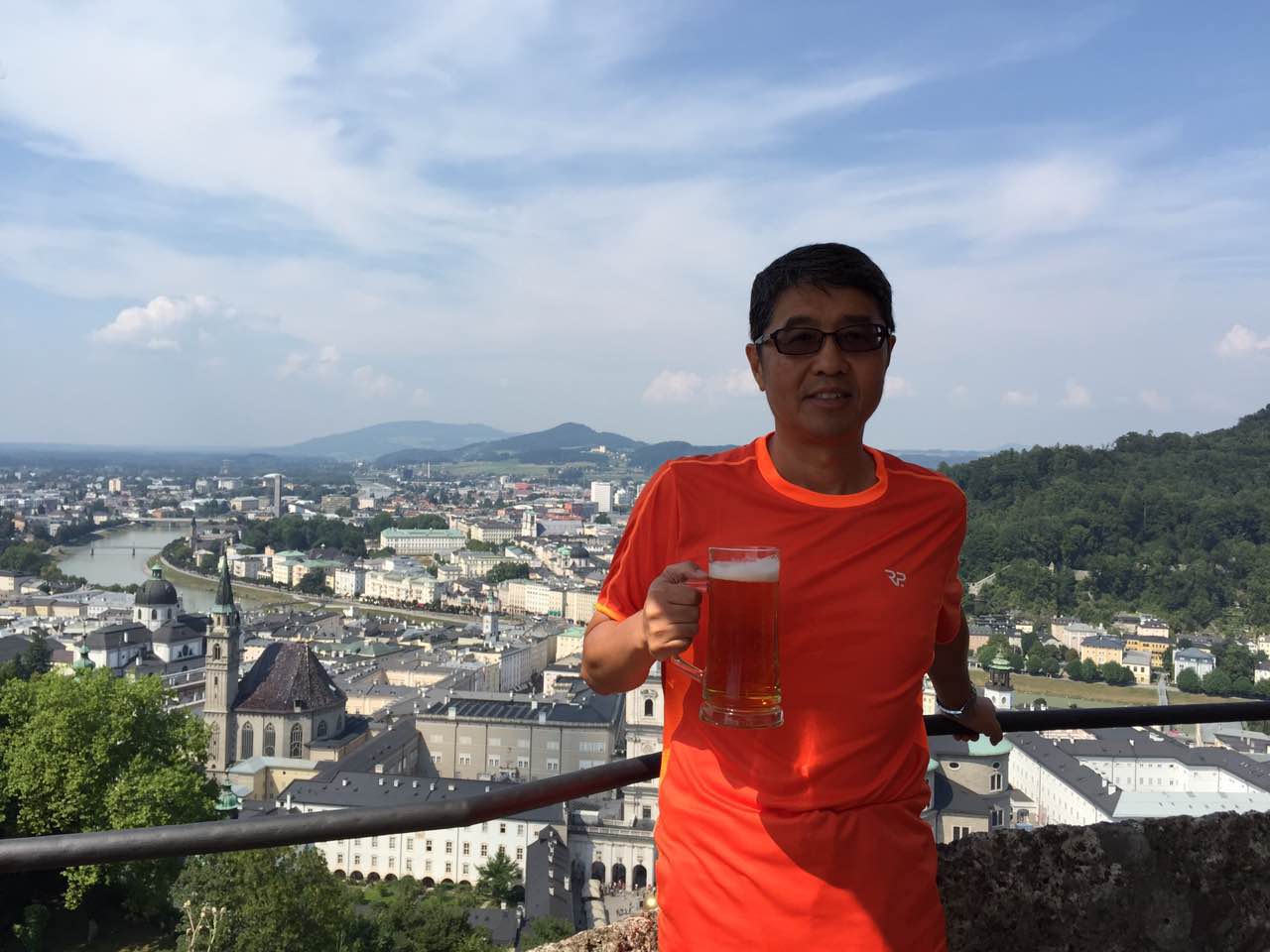 【余教授奧地利鄉村行:音樂(lè )之聲把游客帶到了薩爾斯堡】 【余教授奧地利鄉村行:音樂(lè )之聲把游客帶到了薩爾斯堡】