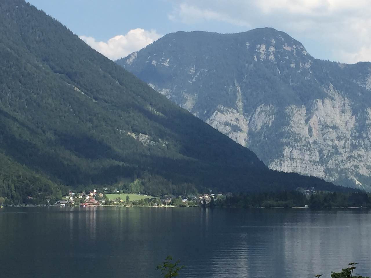 【余教授奧地利鄉村行:音樂(lè )之聲把游客帶到了薩爾斯堡】 【余教授奧地利鄉村行:音樂(lè )之聲把游客帶到了薩爾斯堡】