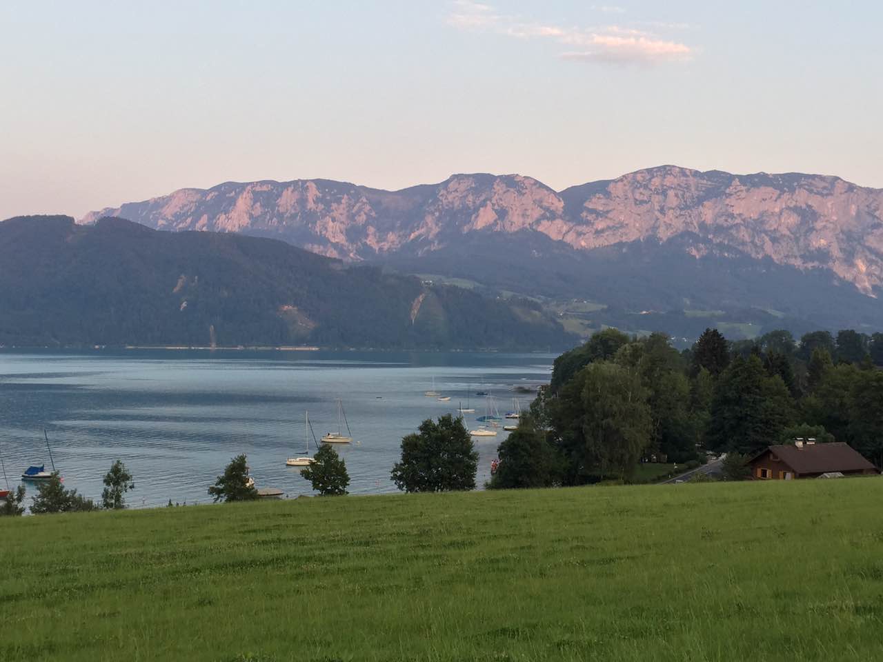 【余教授奧地利鄉村行:音樂(lè )之聲把游客帶到了薩爾斯堡】 【余教授奧地利鄉村行:音樂(lè )之聲把游客帶到了薩爾斯堡】